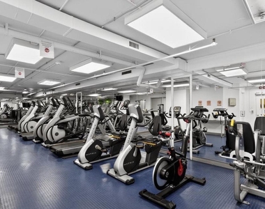 2101-17 Chestnut Street - Photo Thumbnail 6