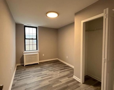 1208 Mifflin Street - Photo Thumbnail 9