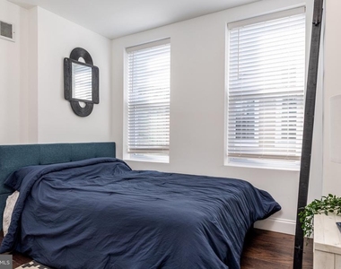 1540 N Hollywood Street - Photo Thumbnail 12