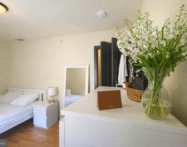 1829 N Bouvier Street - Photo Thumbnail 6