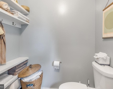 2049 E Susquehanna Avenue - Photo Thumbnail 8