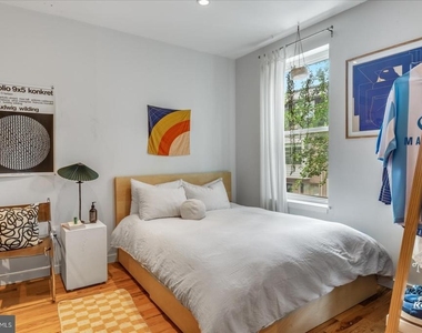 2049 E Susquehanna Avenue - Photo Thumbnail 6
