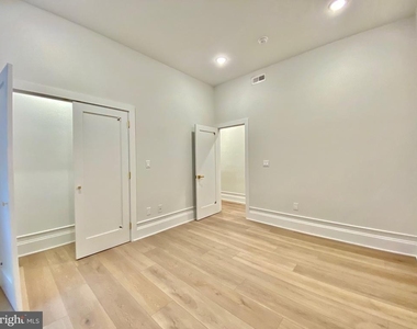 1824 Chestnut Street - Photo Thumbnail 7