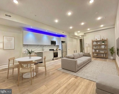 1824 Chestnut Street - Photo Thumbnail 3
