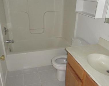 436 Coates Street - Photo Thumbnail 13