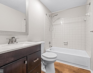 67 Dorchester Circle - Photo Thumbnail 14