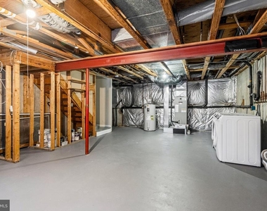 67 Dorchester Circle - Photo Thumbnail 18