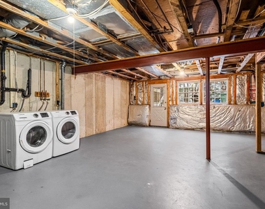 67 Dorchester Circle - Photo Thumbnail 16