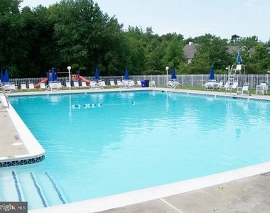 67 Dorchester Circle - Photo Thumbnail 19