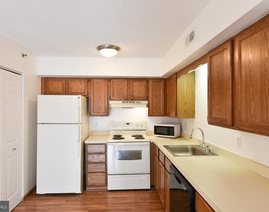 14300 Jarvis Avenue - Photo Thumbnail 21
