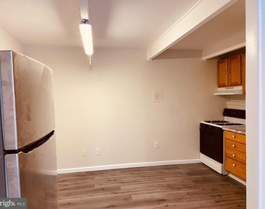 7405 18th Avenue - Photo Thumbnail 4