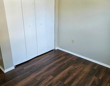 11215 Joyceton Drive - Photo Thumbnail 28
