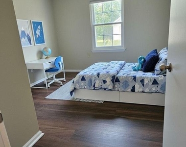 11215 Joyceton Drive - Photo Thumbnail 2