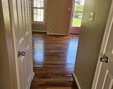 11215 Joyceton Drive - Photo Thumbnail 16