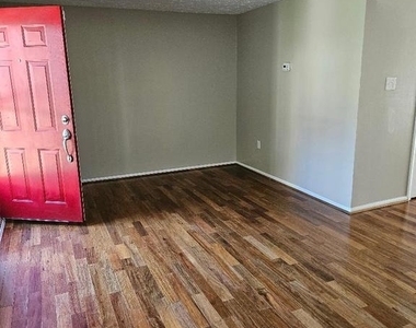 11215 Joyceton Drive - Photo Thumbnail 14