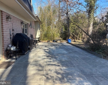 1249 Derbyshire Road - Photo Thumbnail 27