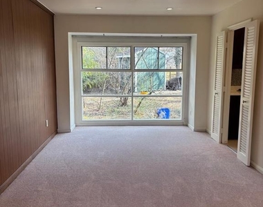 1249 Derbyshire Road - Photo Thumbnail 4