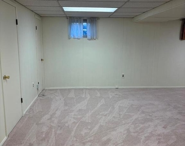 1249 Derbyshire Road - Photo Thumbnail 24