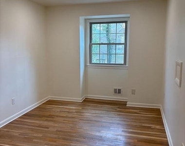 1249 Derbyshire Road - Photo Thumbnail 16