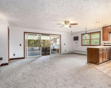 1620 N Edwards Street - Photo Thumbnail 5