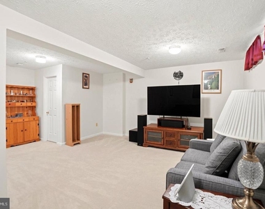 8016 Brightlight Place - Photo Thumbnail 26