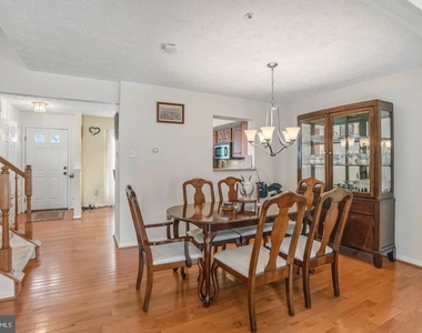 8016 Brightlight Place - Photo Thumbnail 3