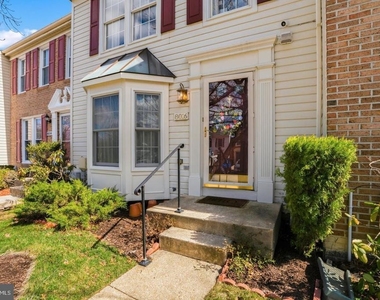 8016 Brightlight Place - Photo Thumbnail 2