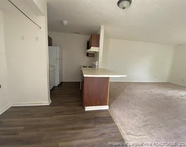 1122 Southwood Drive - Photo Thumbnail 2