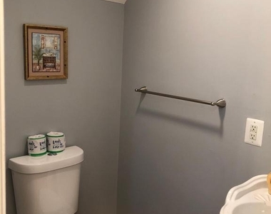 734 Quincy Street Nw - Photo Thumbnail 9