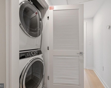 531 Kennedy Street Nw - Photo Thumbnail 12