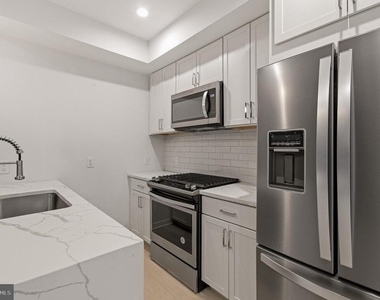 531 Kennedy Street Nw - Photo Thumbnail 11