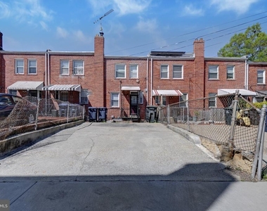4607 North Capitol Street Ne - Photo Thumbnail 22