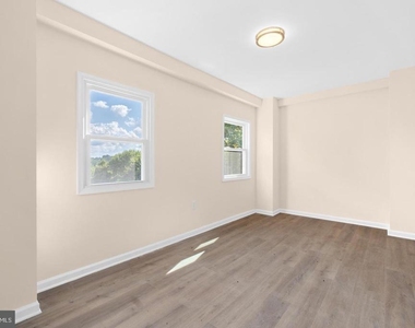3158 Buena Vista Terrace Se - Photo Thumbnail 9