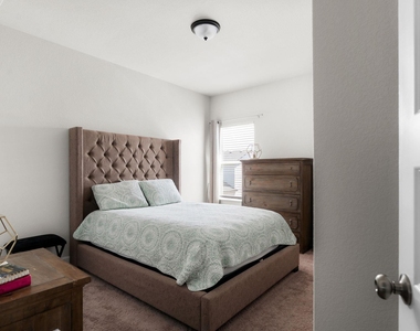 4904 Escape Rivera Dr - Photo Thumbnail 24