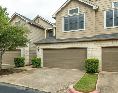 4501 Whispering Valley Dr - Photo Thumbnail 35