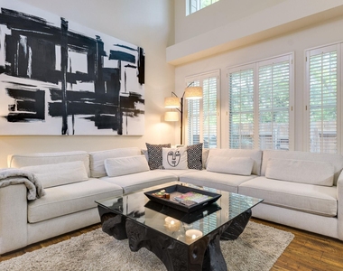 4501 Whispering Valley Dr - Photo Thumbnail 10