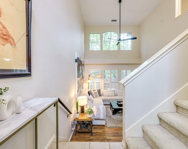 4501 Whispering Valley Dr - Photo Thumbnail 4