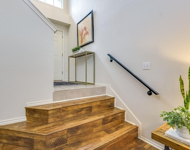 4501 Whispering Valley Dr - Photo Thumbnail 7