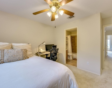 4501 Whispering Valley Dr - Photo Thumbnail 27