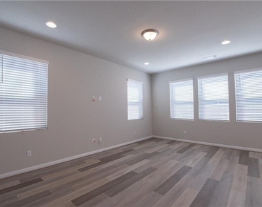 177 Fluttermill Loop - Photo Thumbnail 4