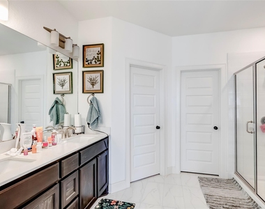 133 Goshen Dr - Photo Thumbnail 22