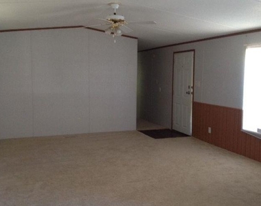 502 Wayside Dr - Photo Thumbnail 7