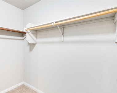 13923 Macquarie Dr - Photo Thumbnail 16