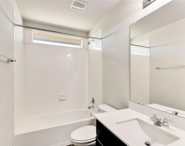 13923 Macquarie Dr - Photo Thumbnail 26