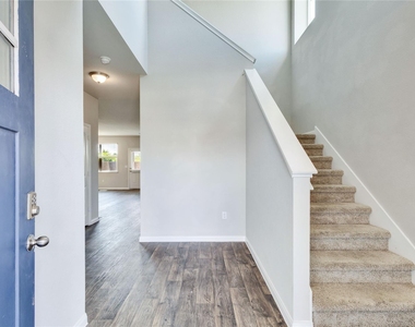 13923 Macquarie Dr - Photo Thumbnail 3