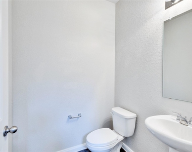 13923 Macquarie Dr - Photo Thumbnail 11