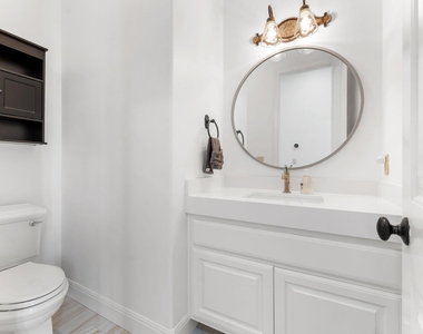 2633 Collingwood Dr - Photo Thumbnail 26