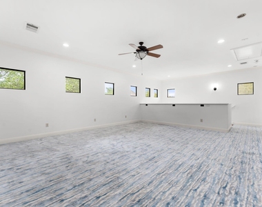 2633 Collingwood Dr - Photo Thumbnail 31