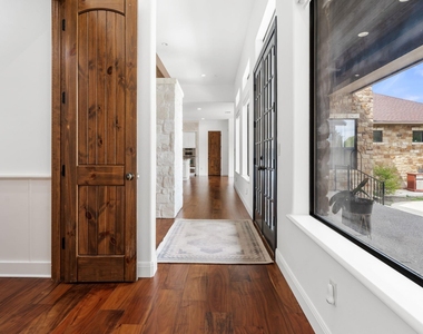 2633 Collingwood Dr - Photo Thumbnail 17