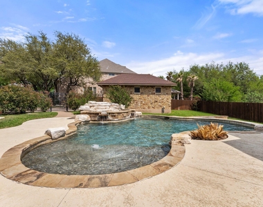 2633 Collingwood Dr - Photo Thumbnail 37